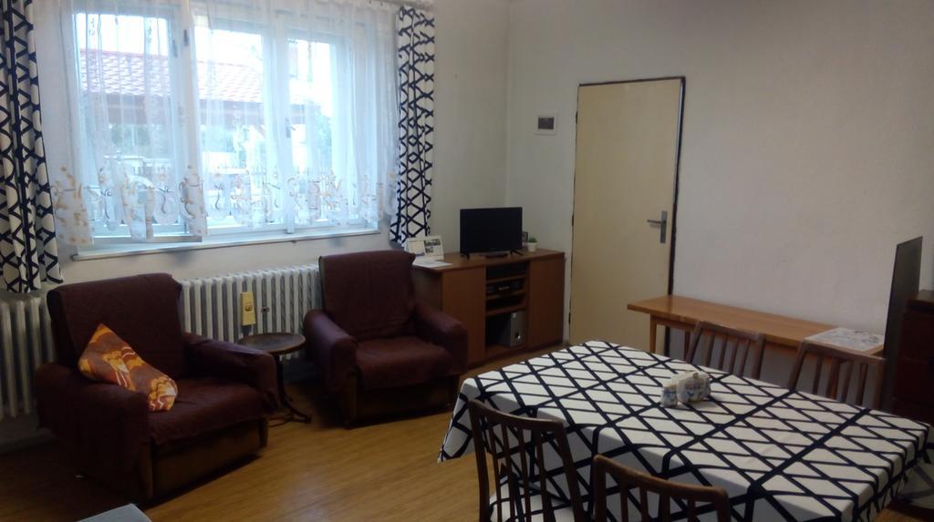 Vejminek U Drahusky Mcely Apartment Exterior photo